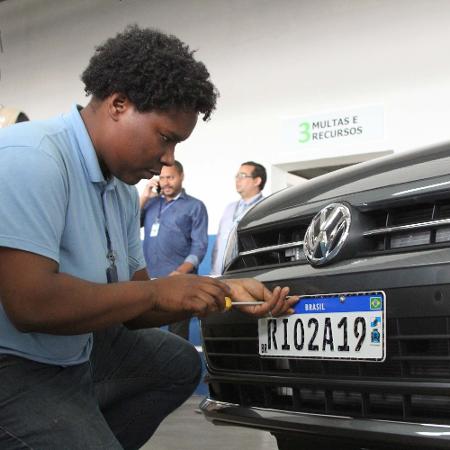 Guia Completo: O Processo de Emplacamento Veicular